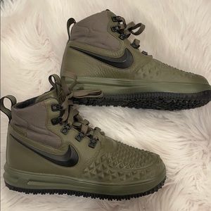 Nike Air Force 1 Duckboot Medium